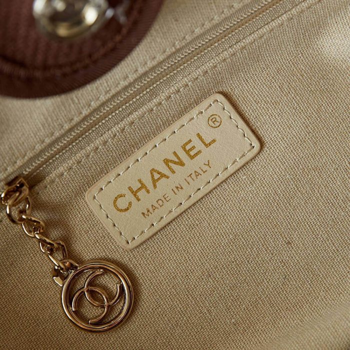 Chanel Small Tote Bag - Image 7