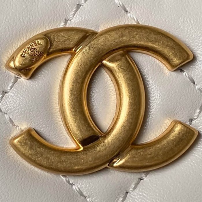 CHANEL MINI FLAP(HIGH-END GRADE) - Image 7