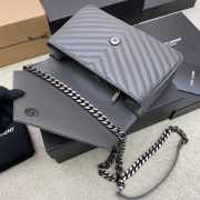 COLLEGE MEDIUM CHAIN BAG IN QUILTED LEATHER - Image 7