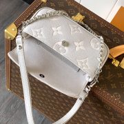 LV  Wallet On Chain Ivy - Image 7