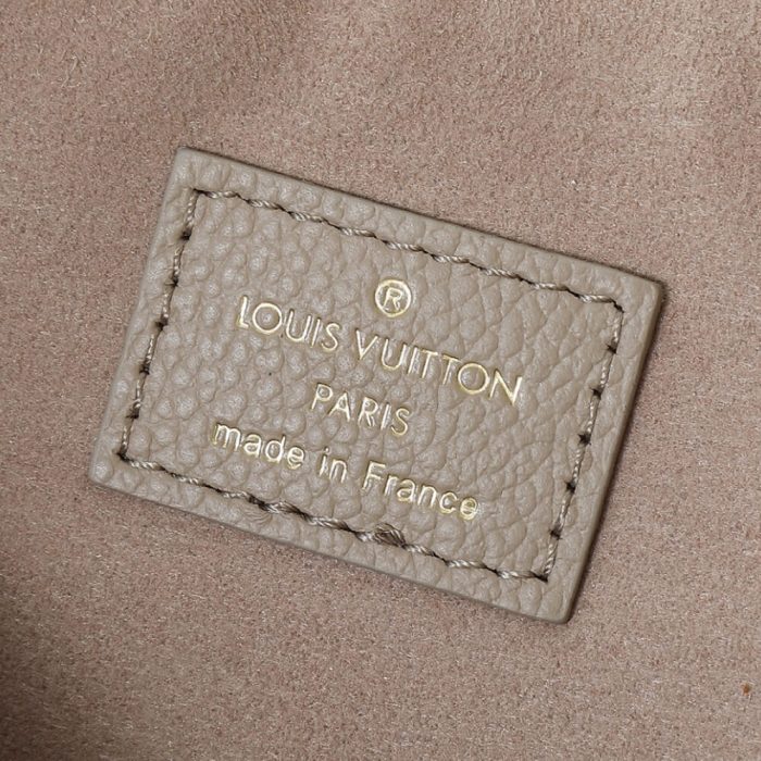 LV Cargo Wearable Wallet(HIGH-END GRADE) - Image 7