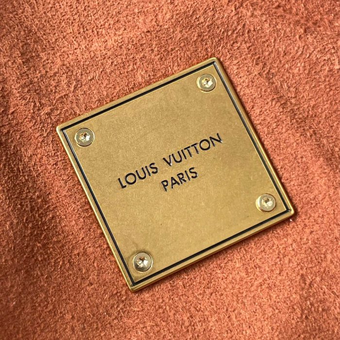 LV Low Key Cabas MM(high-end grade) - Image 7