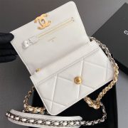CHANEL 19 Wallet on Chain(high-end grade) - Image 7