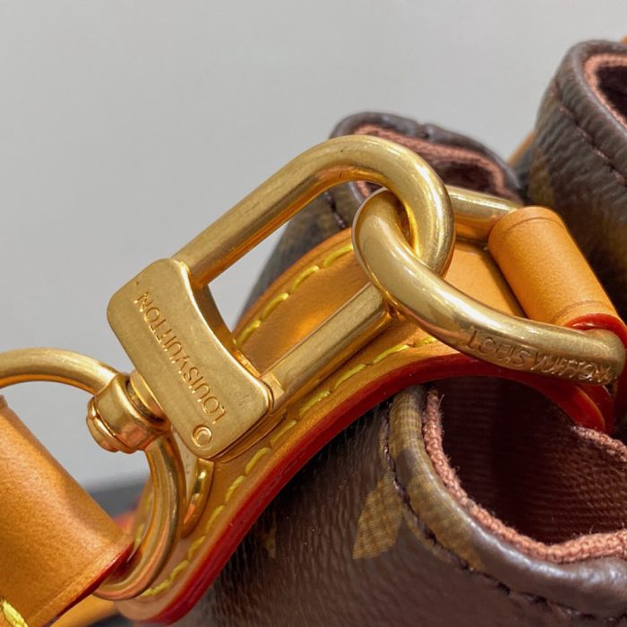 LV Cargo Wearable Wallet - Image 7