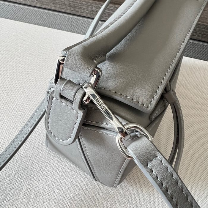 LOEWE Mini Puzzle bag - Image 7