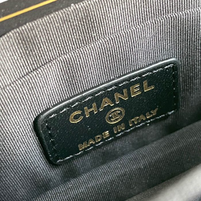 Chanel MINI WALLET ON CHAIN - Image 7