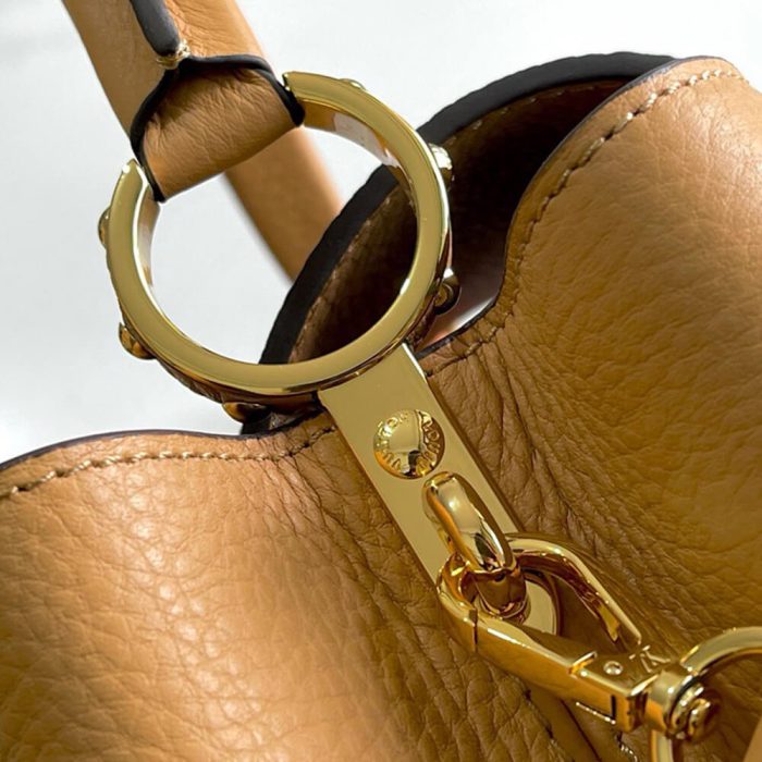 LV Capucines MM - Image 7