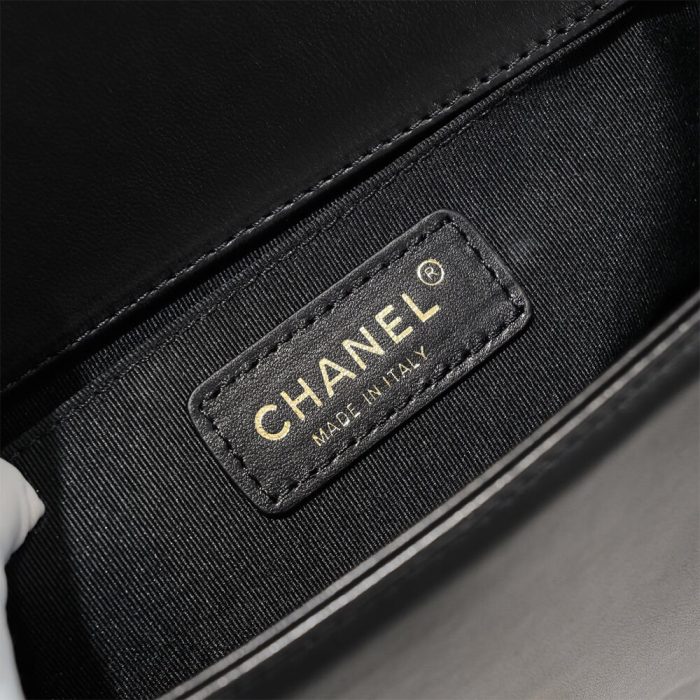 Chevron Boy Chanel Handbag - Image 7