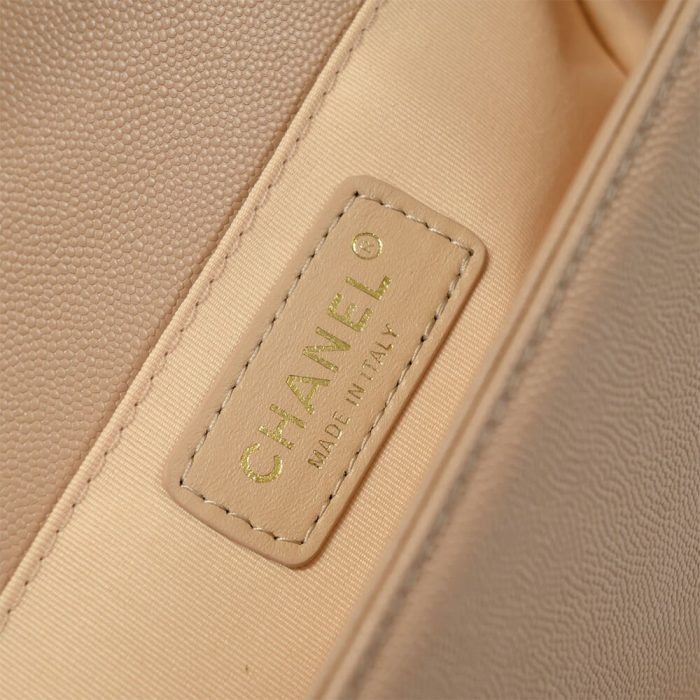 Chevron Boy Chanel Handbag - Image 7