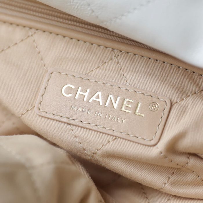 CHANEL 22 HANDBAG(high-end grade) - Image 7