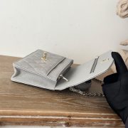 CHANEL Clutch With Chain(high-end grade) - Image 7