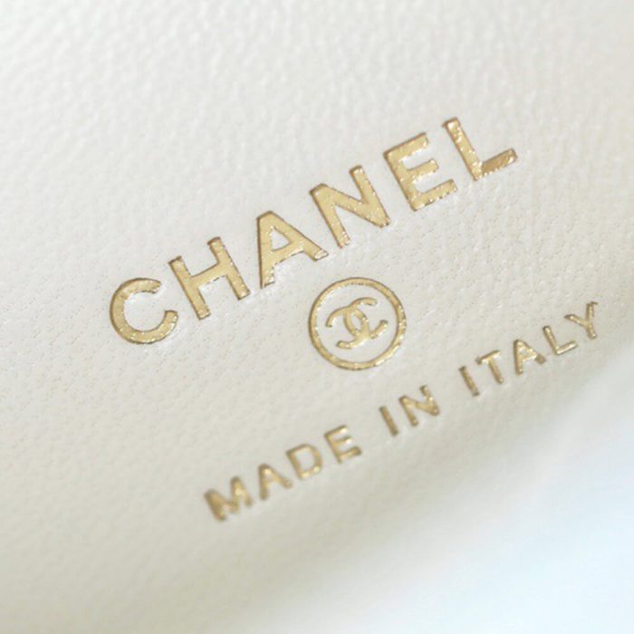 CHANEL Quilted Heart Crush Mini Vanity with Chain(high-end grade) - Image 7