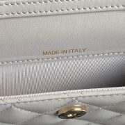 CHANEL Clutch With Chain(high-end grade) - Image 8
