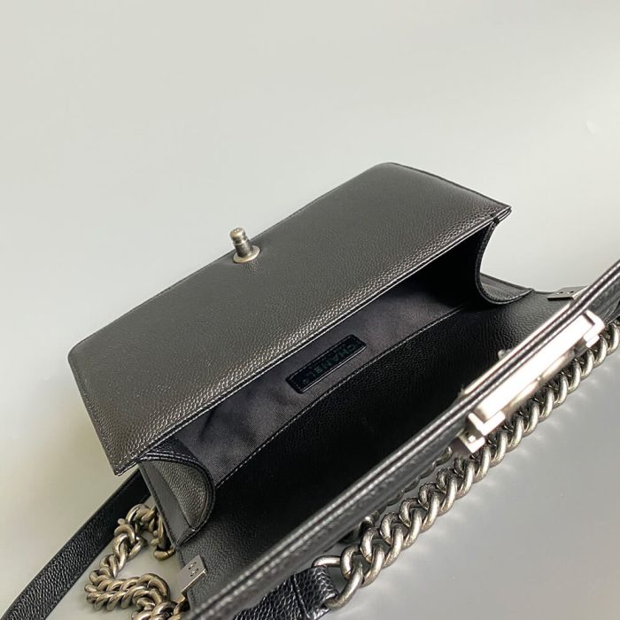 BOY CHANEL HANDBAG(TAX-FREE GRADE) - Image 8