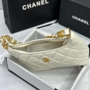 CHANEL HOBO BAG - Image 8