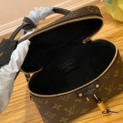LV Vanity Chain Pouch(HIGH-END GRADE) - Image 8