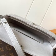LV  Wallet On Chain Ivy - Image 8