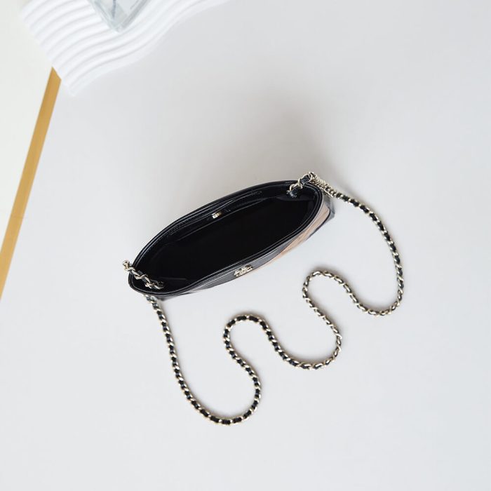 CHANEL 31 nano Bag - Image 8