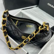 CHANEL HOBO BAG - Image 8