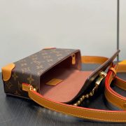 LV Steamer Wearable Wallet - Image 8