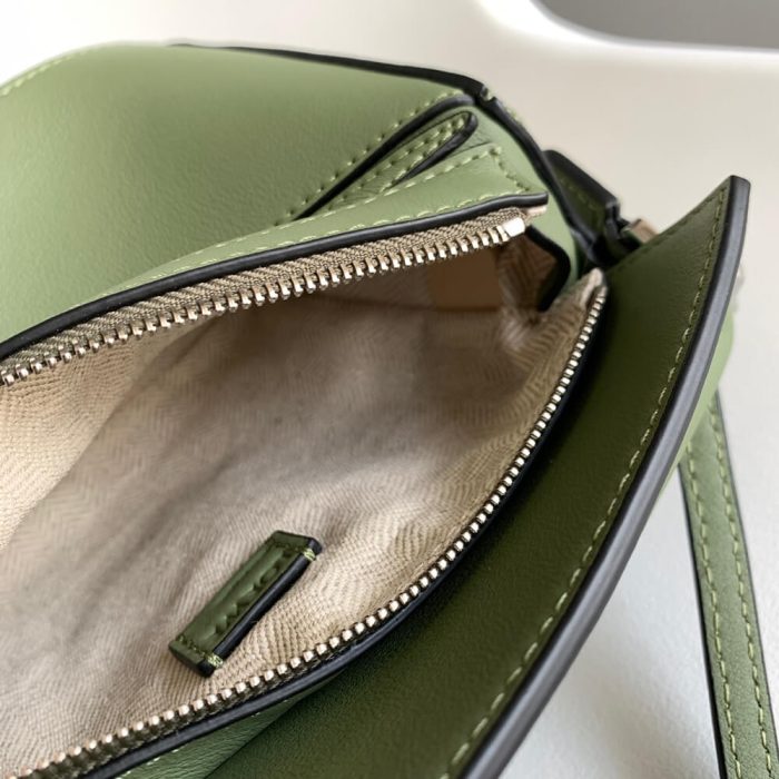 LOEWE Mini Puzzle bag - Image 8
