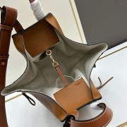 Small Hammock bag in soft grained calfskin - Image 8