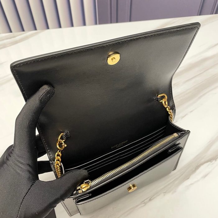 SUNSET CHAIN WALLET IN SMOOTH LEATHER - Image 8
