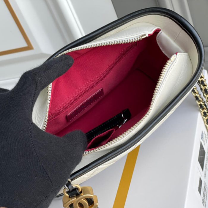 CHANEL'S GABRIELLE SMALL HOBO BAG - Image 8