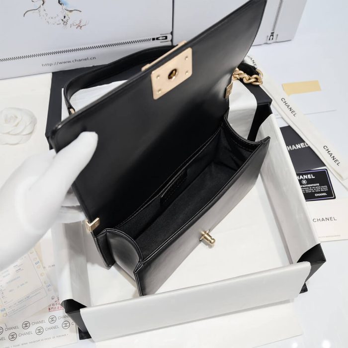 Chevron Boy Chanel Handbag - Image 8