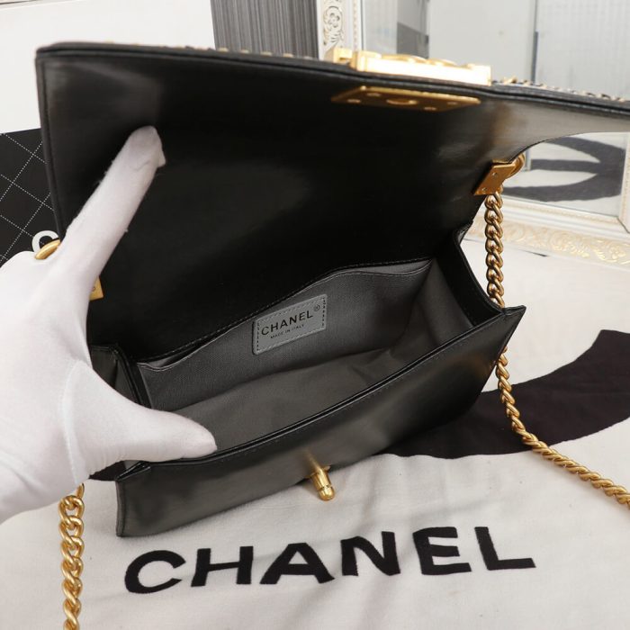Chanel Top Handle Chevron Boy Handbag - Image 8
