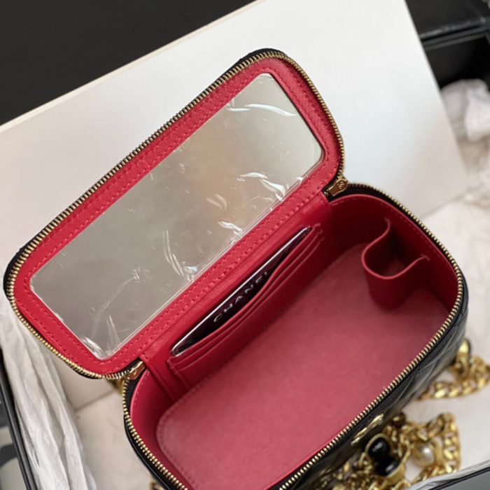 Chanel VANITY WITH CHAIN - Image 8