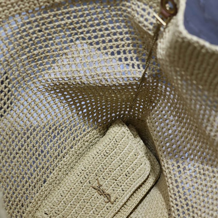 YSL  ICARE maxi shopping bag in quilted lambskin - Image 8