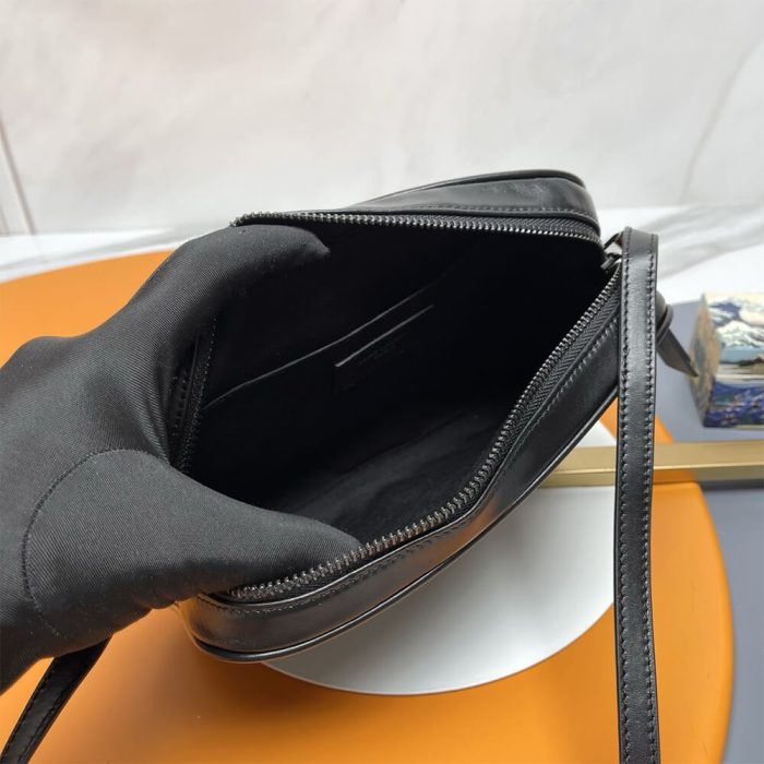 YSL Camera Bag(TAX-FREE GRADE) - Image 8