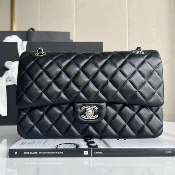 CHANEL CLASSIC FLAP HANDBAG(High-End Grade) - Image 9