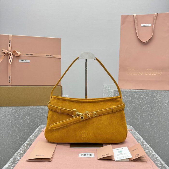 MIUMIU Regular Aventure suede bag(HIGH-END GRADE) - Image 2