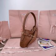 MIUMIU Regular Aventure suede bag(HIGH-END GRADE) - Image 3