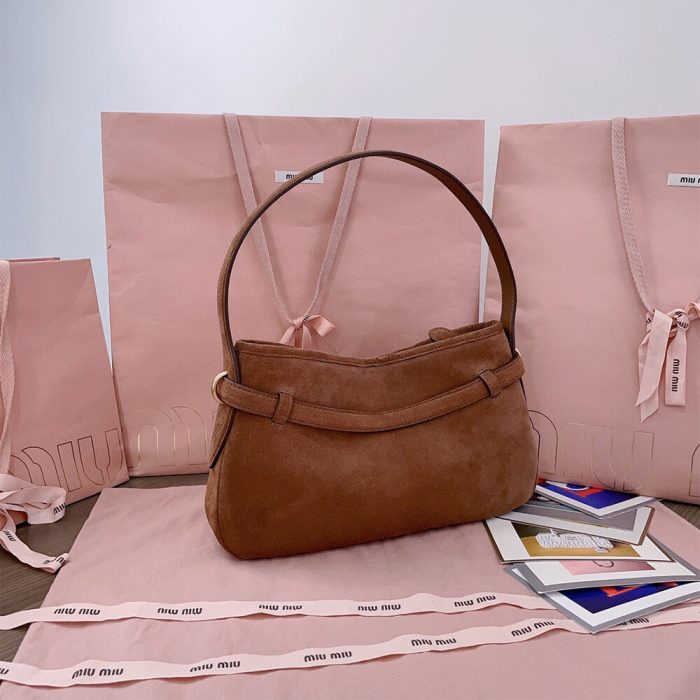MIUMIU Regular Aventure suede bag(HIGH-END GRADE) - Image 4