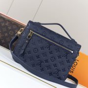 LV Pochette M??tis Bag - Image 4