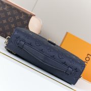 LV Pochette M??tis Bag - Image 6