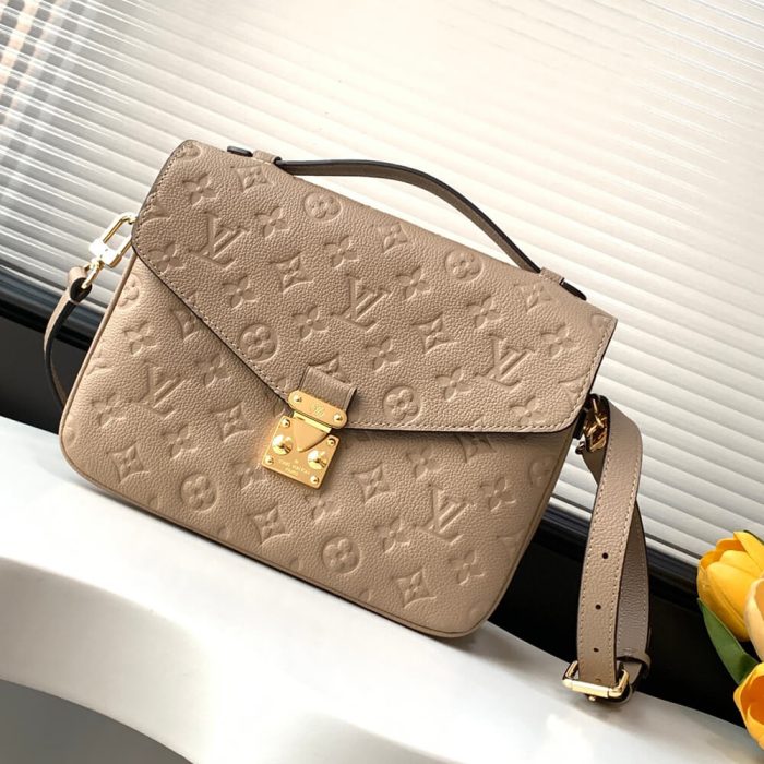 LV Pochette M??tis Bag - Image 2