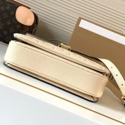 LV Pochette M??tis Bag - Image 5