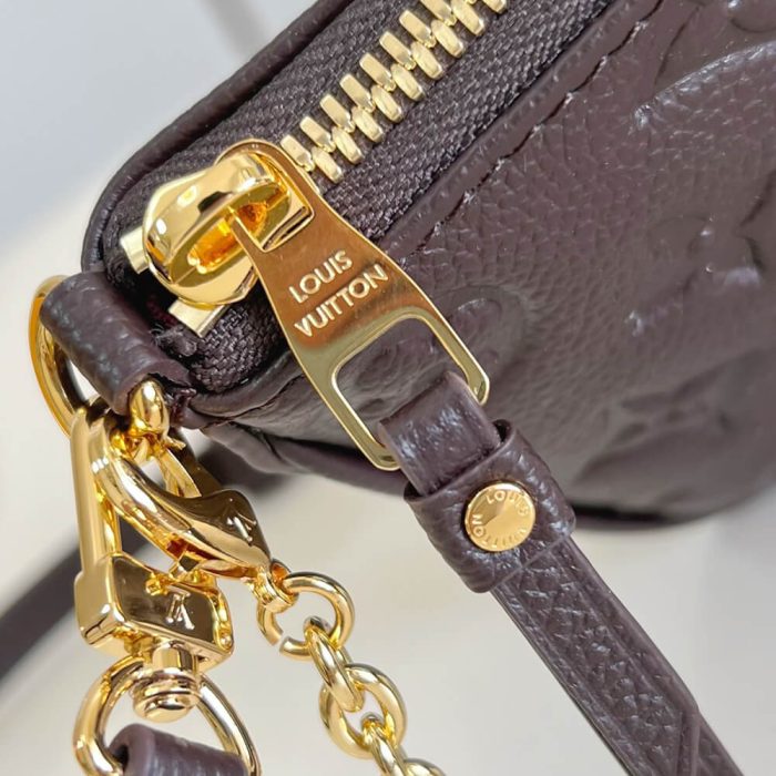 LV Easy Pouch - Image 7