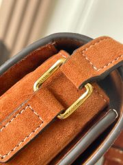 CELINE TEEN TRIOMPHE BAG (HIGH-END GRADE) - Image 4